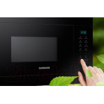 Микроволновая печь Samsung MS22M8054AK