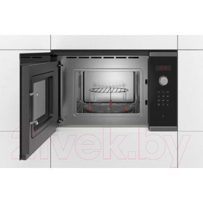 Микроволновая печь Bosch BFL523MS0