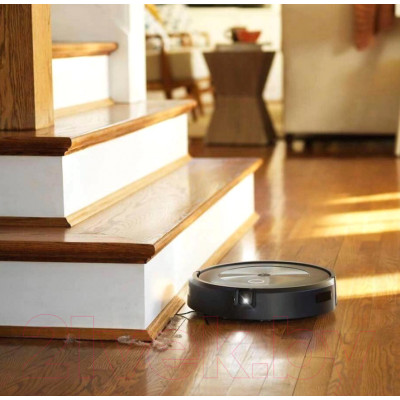 Робот-пылесос iRobot Roomba j7 Plus